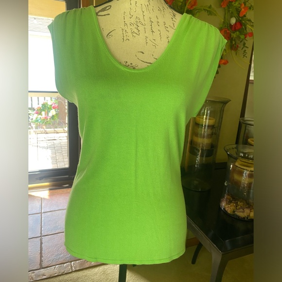 Hard to find EUC Vintage Lilly Pulitzer tank sweater top ribbon tie back green - Picture 3 of 9